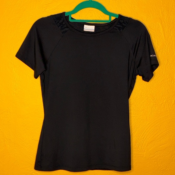 Columbia Omni-Wick Women’s Black Tee Stretch Performance Tee NWOT GORGEOUS Sz M - Picture 1 of 6